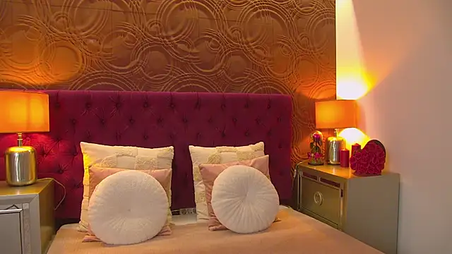 IrisMonn online show from May 2026 04:43:01 AM