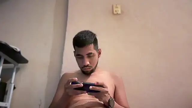 EnriquePersian197 online show from January 2025 10:06:01 PM