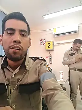 EnriquePersian197 online show from September 2025 07:03:01 PM