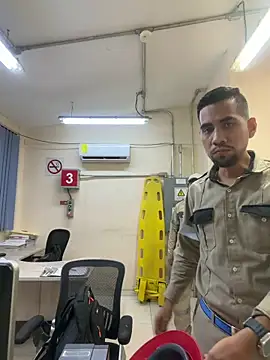 EnriquePersian197 online show from February 2026 12:11:01 PM