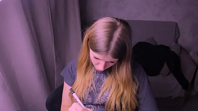 kirraa  online show from January 2025 12:42:01 AM