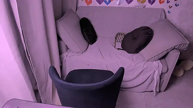 kirraa  online show from February 2025 10:14:02 PM