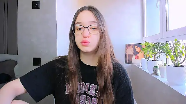 Snapshot of fancy_bunny chatting on March 2026 07:00:02 AM fancy bunny online show from March 2026 07:00:02 AM