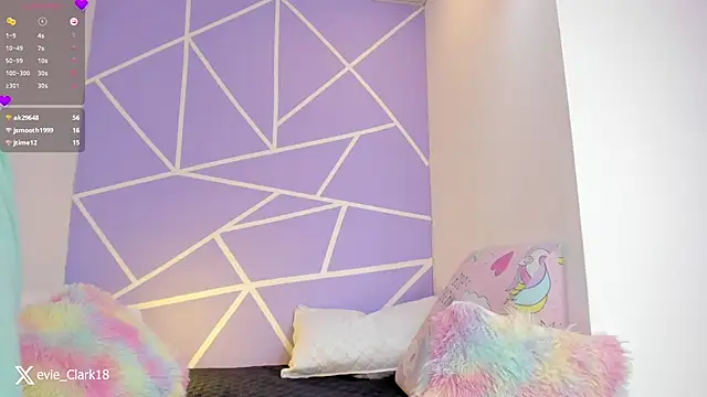 Evie Clark online show from December 2024 06:57:02 PM