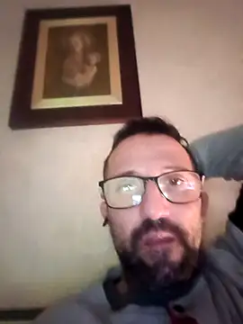 Snapshot of Porco81cazzo chatting on November 2025 10:52:02 AM Porco81cazzo online show from November 2025 10:52:02 AM