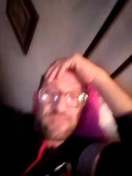 Snapshot of Porco81cazzo chatting on December 2025 08:03:02 PM Porco81cazzo online show from December 2025 08:03:02 PM