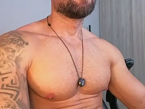Snapshot of OwenMaximus814 chatting on July 2026 03:50:02 PM OwenMaximus814 online show from July 2026 03:50:02 PM