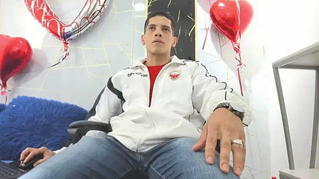 Steven x94 online show from February 2026 08:37:01 PM