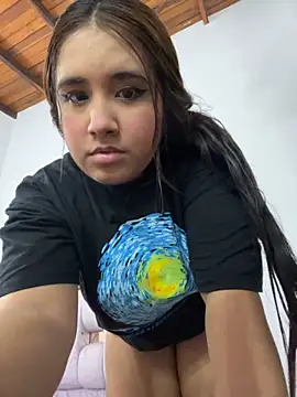Snapshot of melyescobar chatting on September 2025 03:29:01 AM melyescobar online show from September 2025 03:29:01 AM