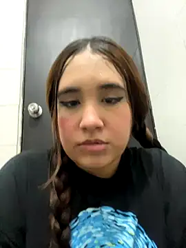 Snapshot of melyescobar chatting on October 2025 03:29:02 AM melyescobar online show from October 2025 03:29:02 AM