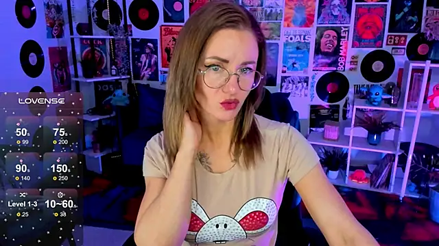 Snapshot of LadyIzabel chatting on March 2025 12:01:02 PM LadyIzabel online show from March 2025 12:01:02 PM