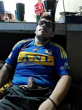 haxxxel007 online show from April 2026 06:10:01 PM