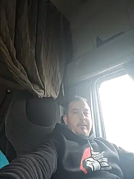 Snapshot of alle2121 chatting on January 2025 01:21:02 PM alle2121 online show from January 2025 01:21:02 PM