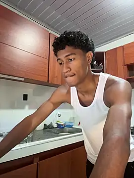 Snapshot of Masterikee chatting on February 2026 01:29:02 PM Masterikee online show from February 2026 01:29:02 PM