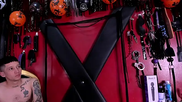 Snapshot of alexa_n_alex chatting on October 2025 09:14:02 PM alexa n alex online show from October 2025 09:14:02 PM