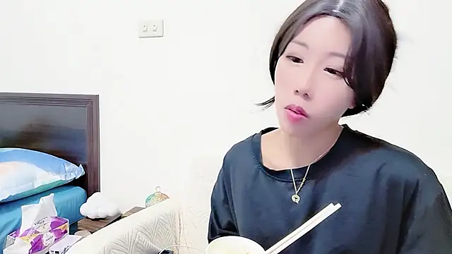 Fine-sand online show from October 2025 02:37:02 PM