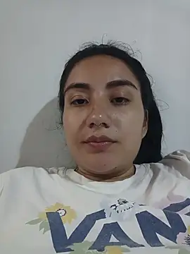 Snapshot of Hellen_Alex chatting on February 2026 02:02:02 PM Hellen Alex online show from February 2026 02:02:02 PM