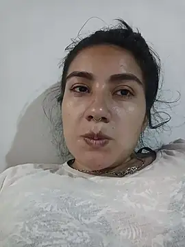 Snapshot of Hellen_Alex chatting on February 2026 04:37:02 PM Hellen Alex online show from February 2026 04:37:02 PM