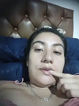 Snapshot of Hellen_Alex chatting on March 2026 04:07:02 PM Hellen Alex online show from March 2026 04:07:02 PM