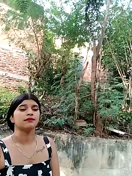 Snapshot of naughty-girl01 chatting on December 2024 01:33:02 PM naughty-girl01 online show from December 2024 01:33:02 PM