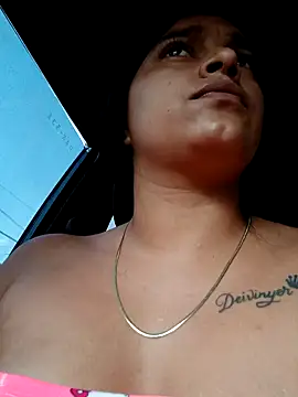 Snapshot of naughty-girl01 chatting on January 2025 01:54:01 PM naughty-girl01 online show from January 2025 01:54:01 PM