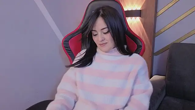 Snapshot of Emma_gatess chatting on September 2025 12:05:01 PM Emma gatess online show from September 2025 12:05:01 PM