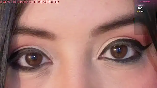 Snapshot of Emma_gatess chatting on December 2025 12:14:02 PM Emma gatess online show from December 2025 12:14:02 PM