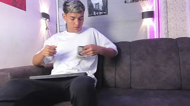 ryan carter08 online show from October 2025 12:56:02 PM