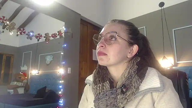 Snapshot of _isaabellaa chatting on December 2025 11:17:01 AM isaabellaa online show from December 2025 11:17:01 AM