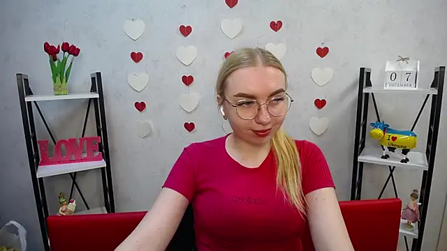 Snapshot of BeatriceFly chatting on December 2024 12:24:01 PM BeatriceFly online show from December 2024 12:24:01 PM