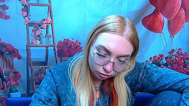 BeatriceFly online show from April 2026 01:15:01 PM