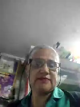 Edged Hot69 online show from December 2024 01:00:01 PM