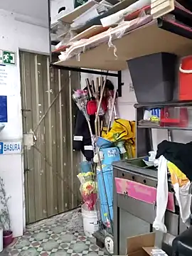 Edged Hot69 online show from February 2025 06:21:02 PM