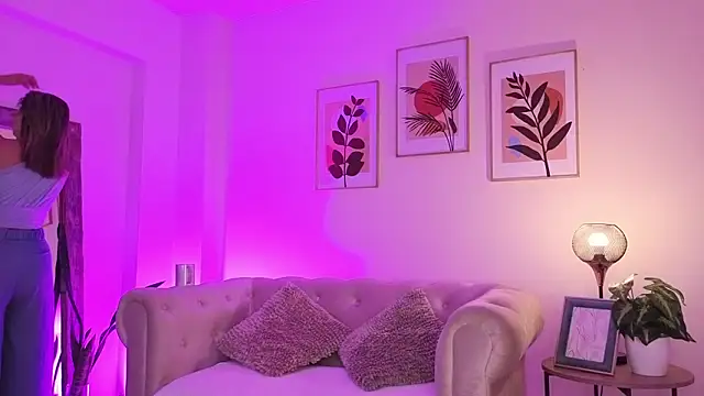 Snapshot of DahianaWalcott chatting on March 2026 03:07:02 PM DahianaWalcott online show from March 2026 03:07:02 PM