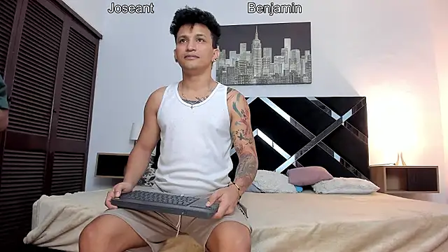 Snapshot of toyboys1 chatting on March 2026 02:49:01 AM toyboys1 online show from March 2026 02:49:01 AM