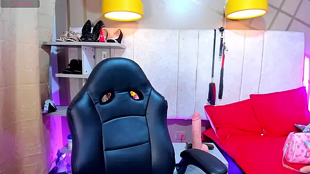 girl amada online show from February 2025 02:44:02 AM