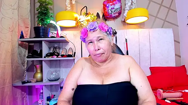 girl amada online show from February 2025 06:07:01 AM