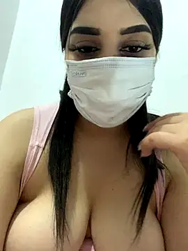 Snapshot of Miss-Soka chatting on November 2025 12:43:02 AM Miss-Soka online show from November 2025 12:43:02 AM