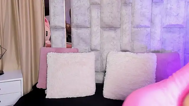 karol noa online show from October 2025 11:56:02 AM