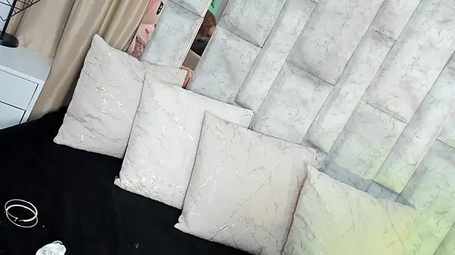 karol noa online show from November 2025 11:44:02 AM