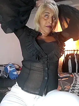 Goodgirlsue 77 online show from May 2026 12:32:01 PM