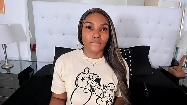 Isla Scott online show from March 2026 11:38:01 AM