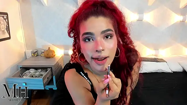 MizzHell online show from January 2026 04:37:02 AM