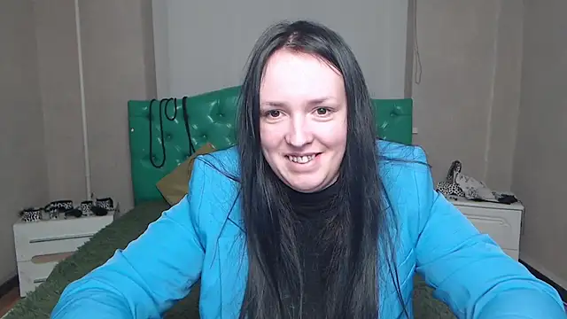 IsabelBlackberry online show from December 2024 03:20:02 PM