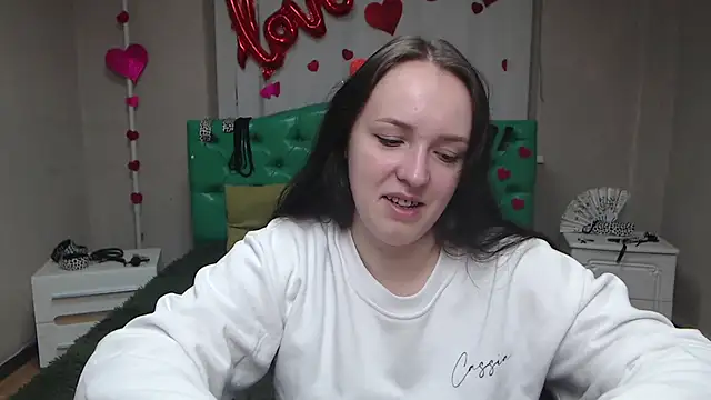 IsabelBlackberry online show from October 2025 05:18:01 AM