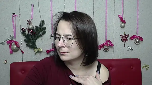 Snapshot of MarieSho chatting on December 2024 01:18:02 PM MarieSho online show from December 2024 01:18:02 PM