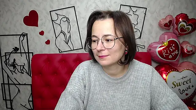 Snapshot of MarieSho chatting on February 2025 02:32:02 PM MarieSho online show from February 2025 02:32:02 PM