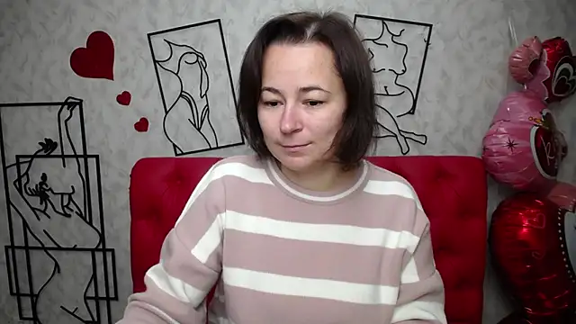 Snapshot of MarieSho chatting on February 2025 07:04:02 AM MarieSho online show from February 2025 07:04:02 AM