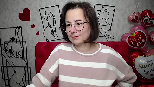 Snapshot of MarieSho chatting on February 2025 01:10:02 PM MarieSho online show from February 2025 01:10:02 PM