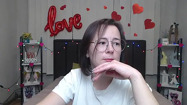 Snapshot of MarieSho chatting on March 2025 12:25:02 AM MarieSho online show from March 2025 12:25:02 AM